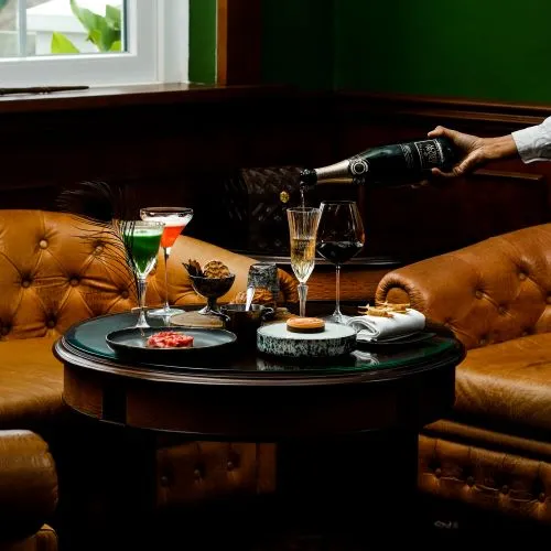 Apéritif Bar Decadence